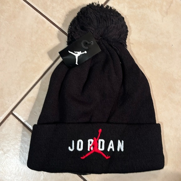 Michael Jordan # 23 Winter Hat , Unisex - Picture 1 of 2